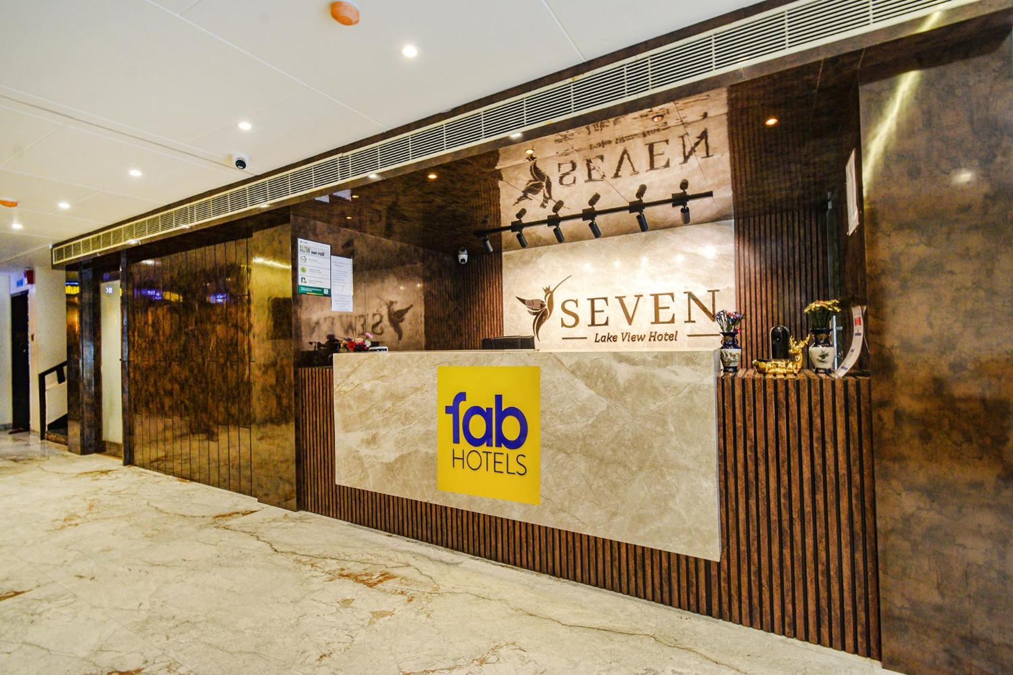 היידראבד Treebo Premium Seven Lake View מראה חיצוני תמונה