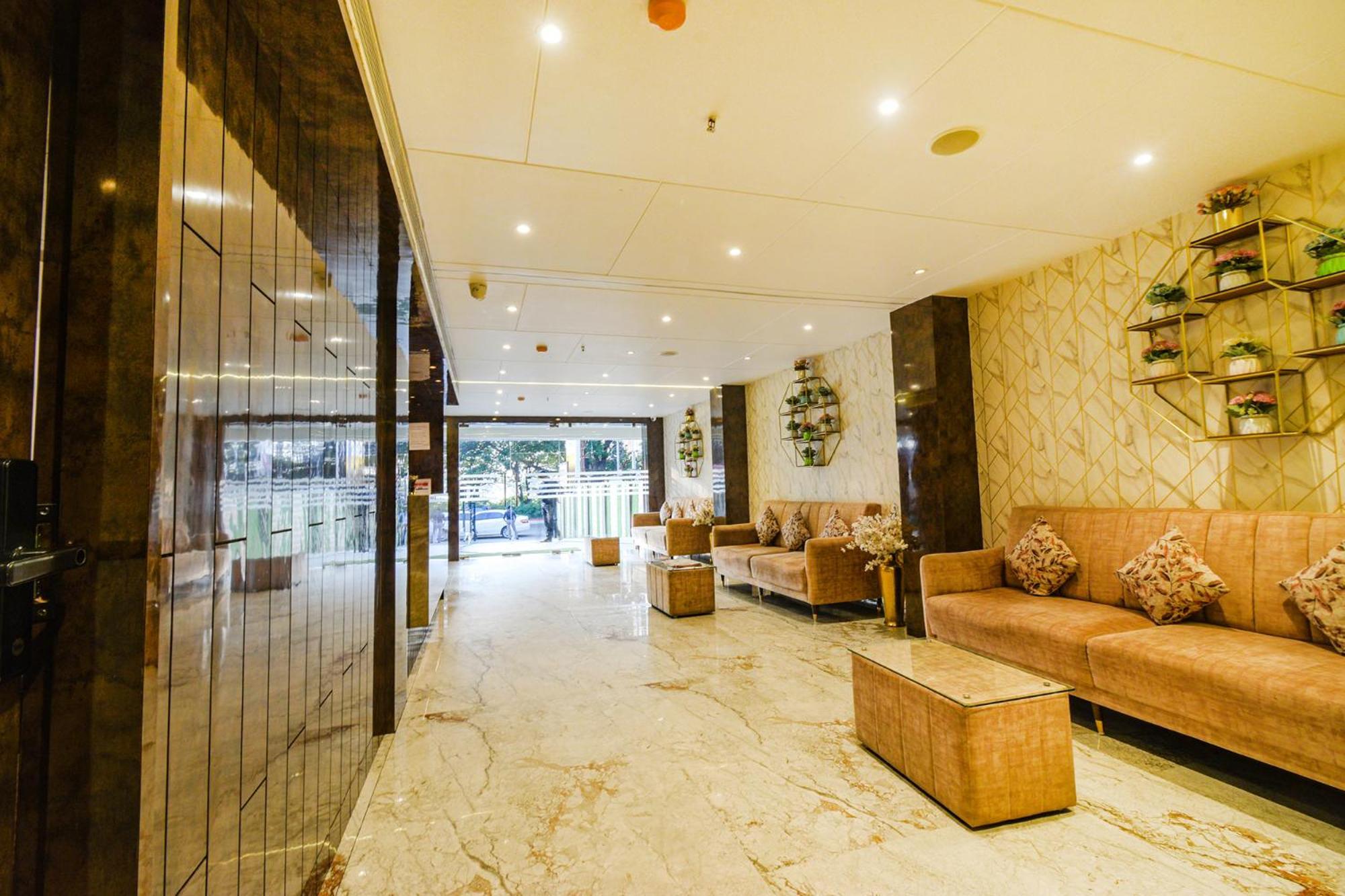 היידראבד Treebo Premium Seven Lake View מראה חיצוני תמונה