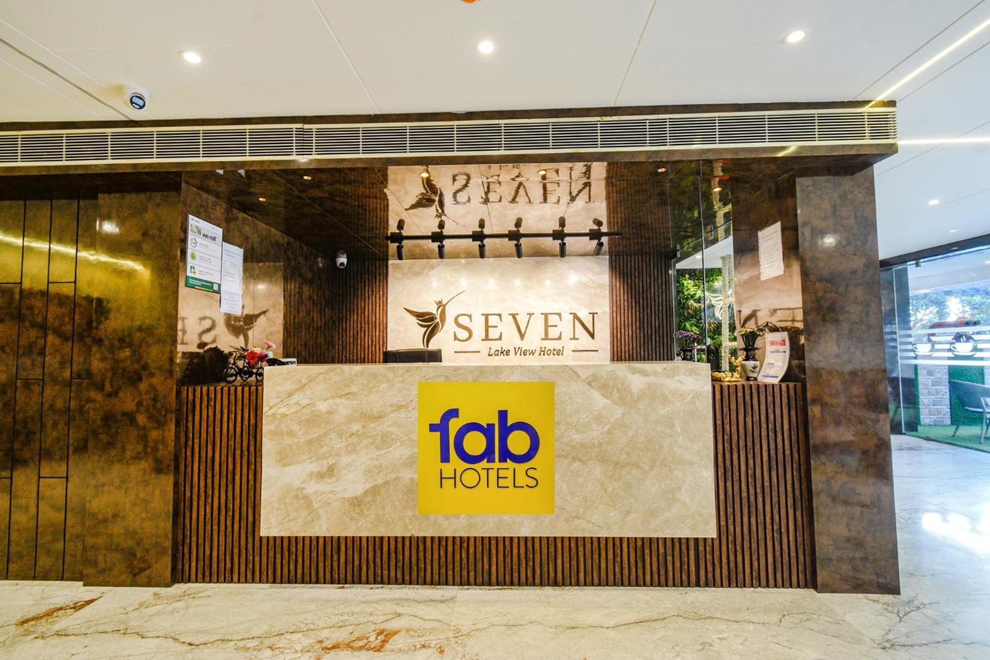 היידראבד Treebo Premium Seven Lake View מראה חיצוני תמונה
