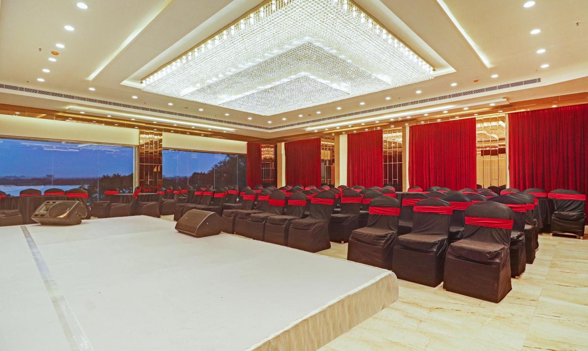 היידראבד Treebo Premium Seven Lake View מראה חיצוני תמונה